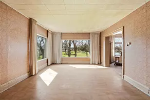 4055 S 103rd St, Greenfield, WI 53228 - Photo 4