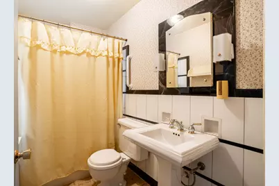 4055 S 103rd St, Greenfield, WI 53228 - Photo 34