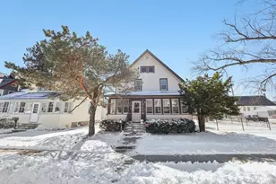 727 Minnesota Ave, South Milwaukee, WI 53172 - Photo 2