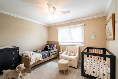 21710 W Ann Louise Ct, New Berlin, WI 53146 - Photo 26