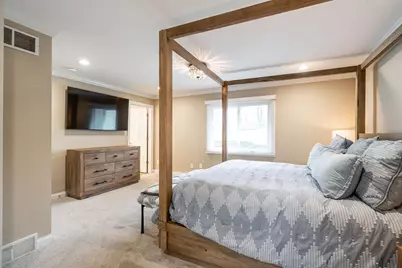 21710 W Ann Louise Ct, New Berlin, WI 53146 - Photo 20