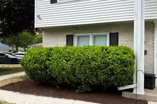 6555 N Bourbon St, Milwaukee, WI 53224 - Photo 16