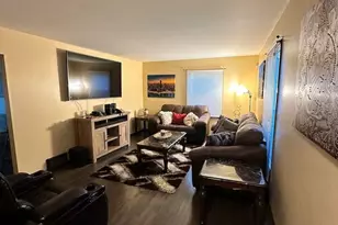 6553 N Bourbon St, Milwaukee, WI 53224 - Photo 8