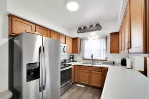 6555 N Bourbon St, Milwaukee, WI 53224 - Photo 60