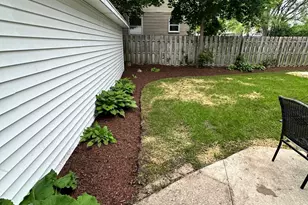 6555 N Bourbon St, Milwaukee, WI 53224 - Photo 22