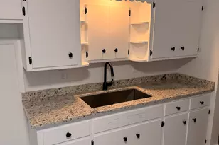 3132 S 19th St, Milwaukee, WI 53215 - Photo 10