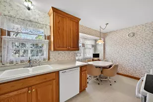 19030 Brookdale Dr, Brookfield, WI 53045 - Photo 10