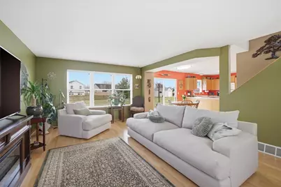 264  Deer Path Dr, Genoa City, WI 53128 - Photo 6