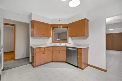 301  Franklin St, Racine, WI 53185 - Photo 10