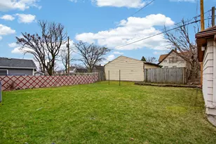 2303 Lawn St, Racine, WI 53404 - Photo 22