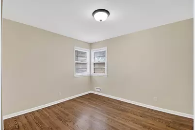 2303  Lawn St, Racine, WI 53404 - Photo 10