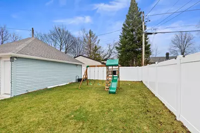 3300 S 66th St, Milwaukee, WI 53219 - Photo 32