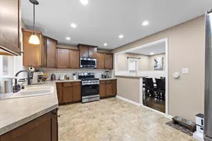 3300 S 66th St, Milwaukee, WI 53219 - Photo 10