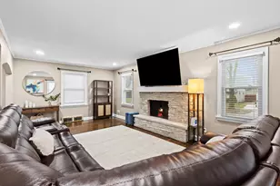 3300 S 66th St, Milwaukee, WI 53219 - Photo 8