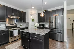 W241N5660 Maple Grove Ln, Sussex, WI 53089 - Photo 2