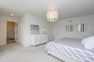 W241N5660 Maple Grove Ln, Sussex, WI 53089 - Photo 16