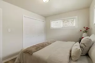 10325 W Silver Spring Dr, Milwaukee, WI 53225 - Photo 22