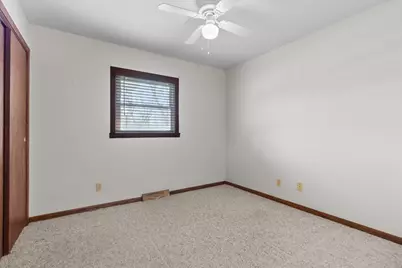 301 W Westlawn Ave, Elkhorn, WI 53121 - Photo 18