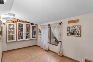 265 Lincoln Ave, Cleveland, WI 53015 - Photo 10