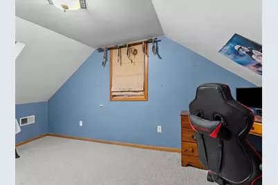 265  Lincoln Ave, Cleveland, WI 53015 - Photo 18