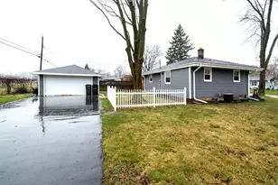 1707 Wind Dale Dr, Racine, WI 53402 - Photo 4