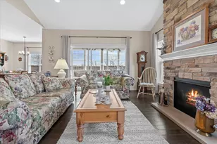 17955 Ashlea Dr, Brookfield, WI 53045 - Photo 10