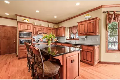 2820  Norman Dr, Brookfield, WI 53045 - Photo 12