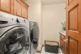 2820 Norman Dr, Brookfield, WI 53045 - Photo 38