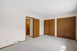 2017 Woodburn Rd, Waukesha, WI 53188 - Photo 30