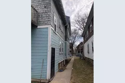 2649  47th St #2651, Milwaukee, WI 53210 - Photo 2