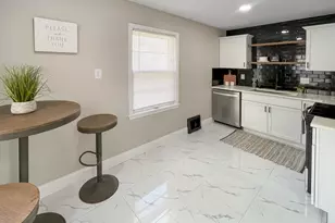 7004 W Arthur Ave, West Allis, WI 53219 - Photo 6
