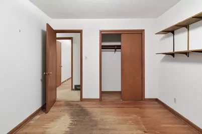 11016 W Wells St, Wauwatosa, WI 53226 - Photo 16