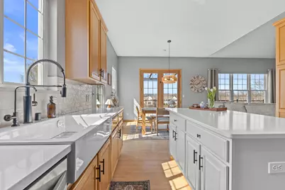 1604  Auburn Ct, Waukesha, WI 53189 - Photo 8