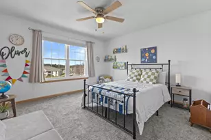 1604 Auburn Ct, Waukesha, WI 53189 - Photo 36