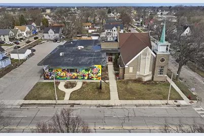 2006  60th St, Kenosha, WI 53140 - Photo 2