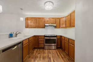 512 Frederick Ct, Oconomowoc, WI 53066 - Photo 18