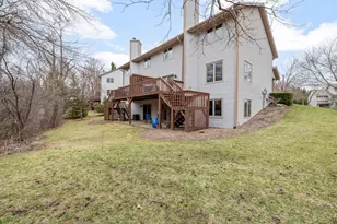 512 Frederick Ct, Oconomowoc, WI 53066 - Photo 4