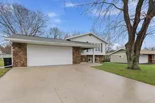 438 Emmer St, Mayville, WI 53050 - Photo 20