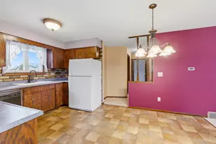 438 Emmer St, Mayville, WI 53050 - Photo 6