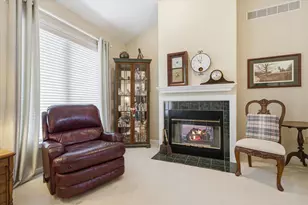 W268N1935 Shooting Star Rd, Pewaukee, WI 53072 - Photo 16