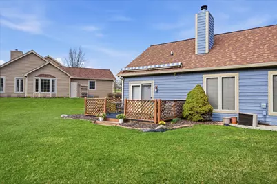 W268N1935  Shooting Star Rd #B, Pewaukee, WI 53072 - Photo 4