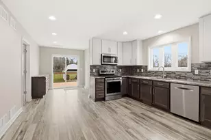 10415 22nd Ave, Pleasant Prairie, WI 53158 - Photo 8