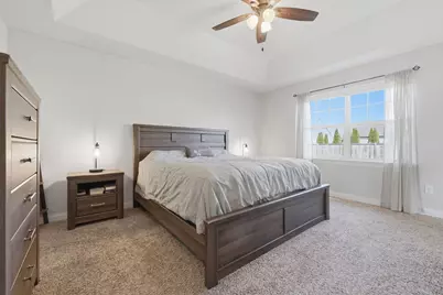 621  Fox Run Ln, Racine, WI 53406 - Photo 14