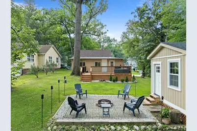 800  Lake St, Twin Lakes, WI 53181 - Photo 18