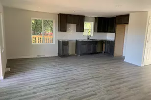 33312 Fairview Ct, Burlington, WI 53105 - Photo 8