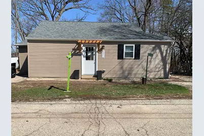 33312  Fairview Ct, Burlington, WI 53105 - Photo 2