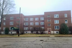 2419 19th St, Racine, WI 53403 - Photo 2