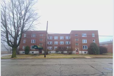 2419  19th St #2425, Racine, WI 53403 - Photo 1