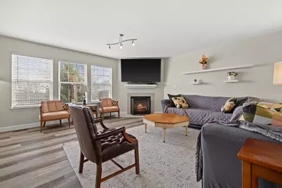 947  Voss Rd, Elkhorn, WI 53121 - Photo 14