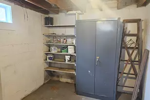 1218 S 10th St, Manitowoc, WI 54220 - Photo 16